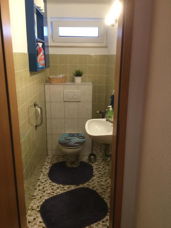 Sersheim Ferienwohnung Schwarz מראה חיצוני תמונה
